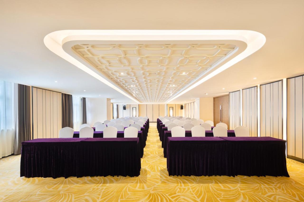 锦江都城酒店海南省政府日月广场免税店 Haikou  Exteriör bild